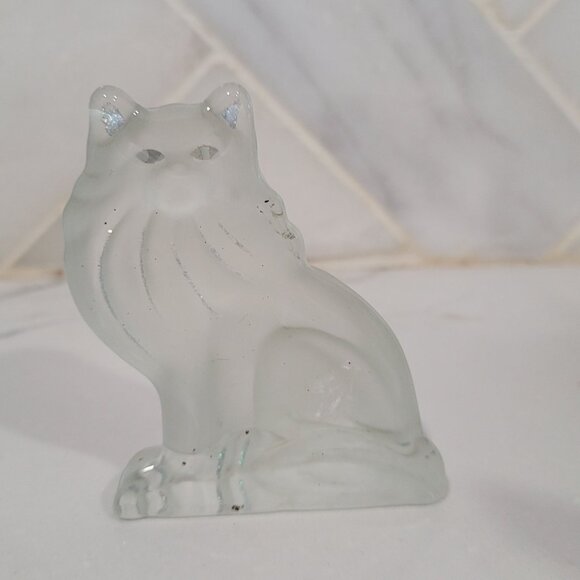 Frosted Crystal Persian Cat Glass Figurine jewel green eyes and glitter detail - Picture 5 of 7
